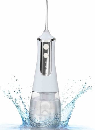 منظف الأسنان الذكي بالماء