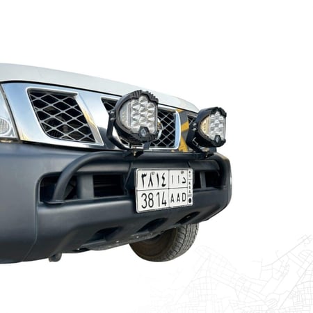 قاعدة كشافات امامية  نيسان فتك