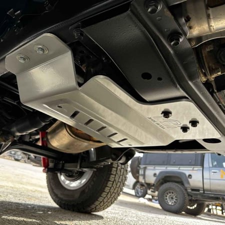 صاجة حماية بطن تويوتا شاص المنيوم