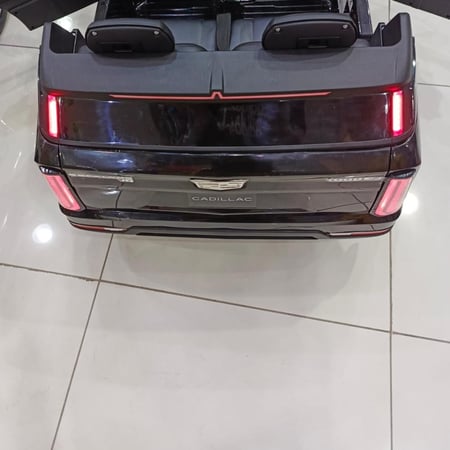 سيارة اطفال كهربائية