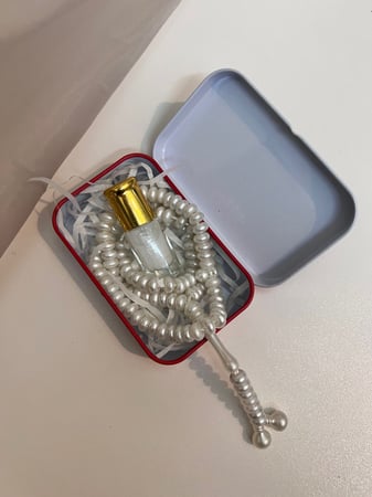 توزيعات علب رمضانية توله مع مسبحة