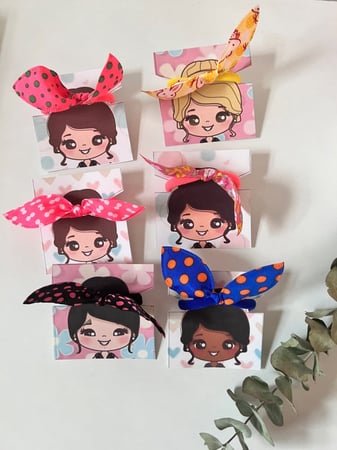 ربطة شعر فيونكة مع ثيم اطفال