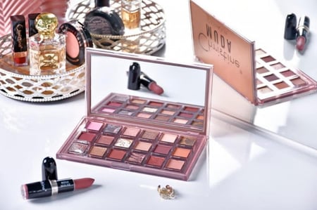 باليت ظلال الصحراء 18 لون للعيون من كرستين - CH-E2103