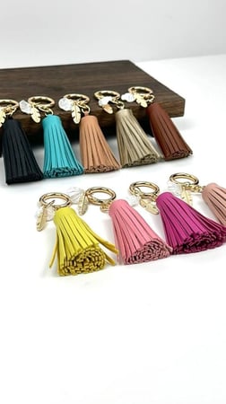 ميدالية لينا توزيعات كنزا