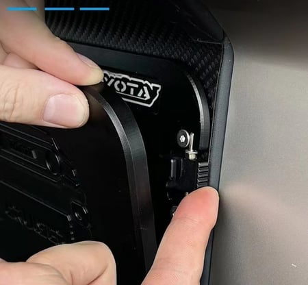 طاولة خدمات داخلية للأف جي كروزر