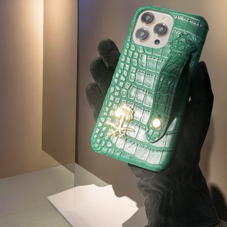 Saudi case with holder