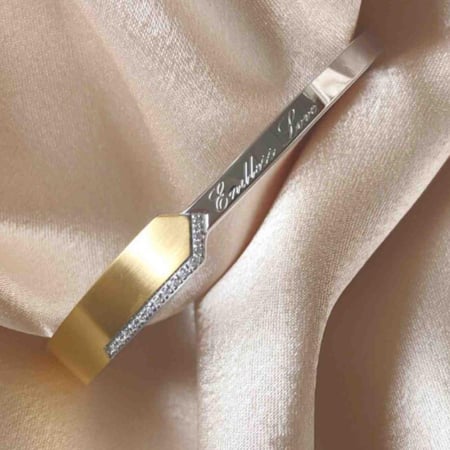 بانجل قروف فضي وذهبي