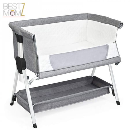 سرير أطفال راقي بجانب سرير الام