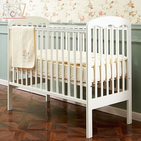 سرير الاطفال الخشبي سابرينا