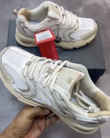 New Balance 530 Beige Angora