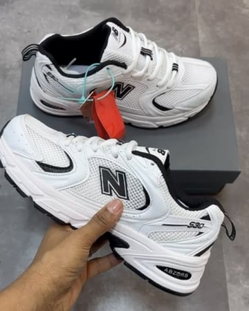 New Balance 530 White Black Details