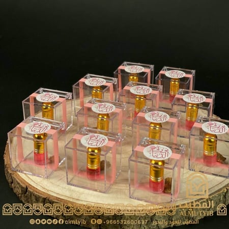 توزيعات اكريليك مربع - توزيعات مسك سر الأنوثة - توزيعات مواليد