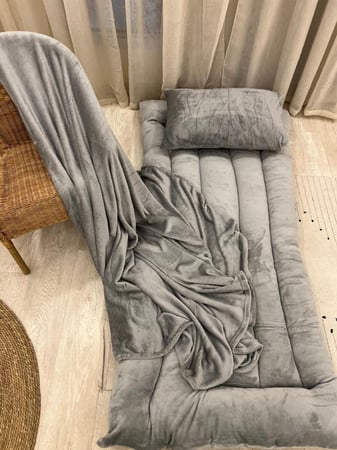 بكج الضيوف الشتوي لون رمادي