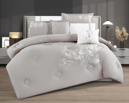 مفرش عنود مزدوج مطرز — فاخر (8 قطع