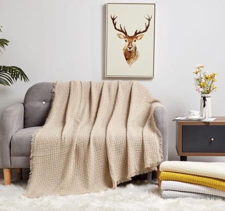 رمية كنب ديفاكتو