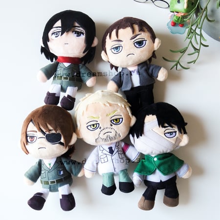 دمى قماشية Attack on Titan