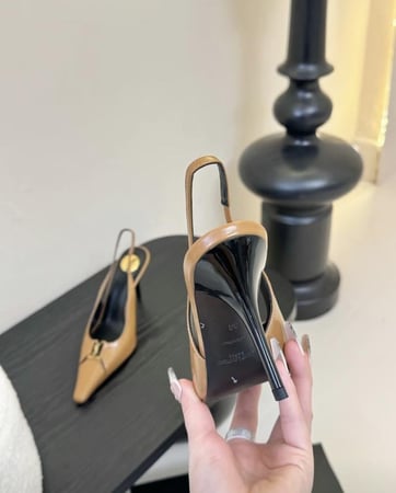 حذا ء كعب ايفسالوران