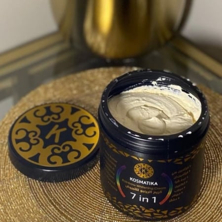 كوزماتيكا كريم ومقشر الرينبو 7in1 للنضارة 500ml