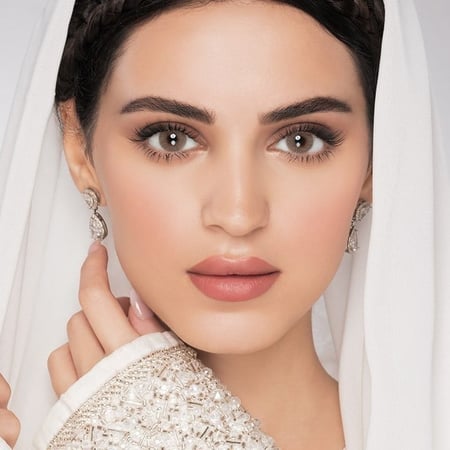 عدسات تجميلية بلون Caramel تدوم حتى 6 أشهر