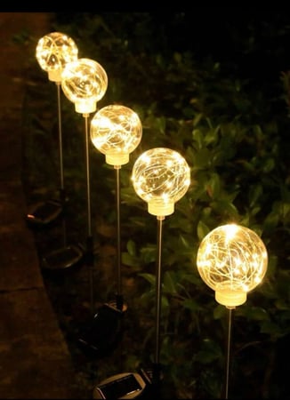 5 اضاءات ارضية زينه تعمل بالطاقة الشمسية