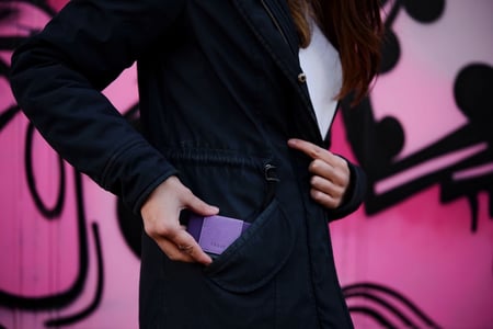 الإصدار الثاني من تروف بنفسجي