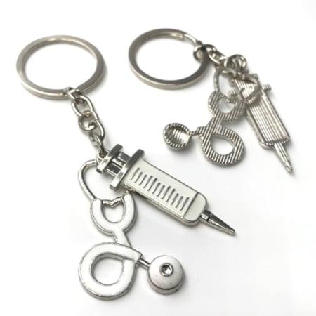 ميدالية مفاتيح طبية ابرة و سماعة