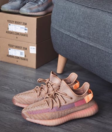 Adidas Yeezy Boost 350 v2 Clay