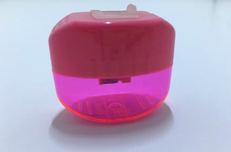 براية كوم الماني  بلاستيك شكل بيضوي مع غطاء سحب متوفرة بعدة الوان