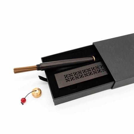 مبخرة خشب الأبنوس مع الأعواد ( ميني ) قطعة واحدة