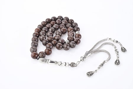 سبحة احجار مع معدن(Red snwflake)8مل