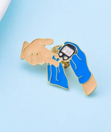 دبوس تعريفي لمستخدمين جهاز قياس السكر