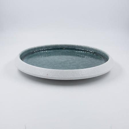 طبق اخضر مموج بأبيض 7.5 انش