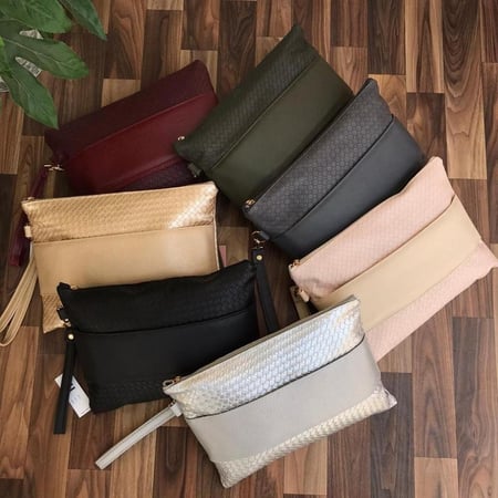 طريقة كبس الفينيل على جلد محبب رمادي سادة باستخدام مكبس حراري