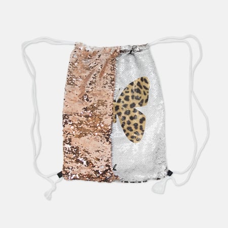 يتميز بلمعان ناعم وجذاب وهو الأكثر طلبا للهدايا النسائية