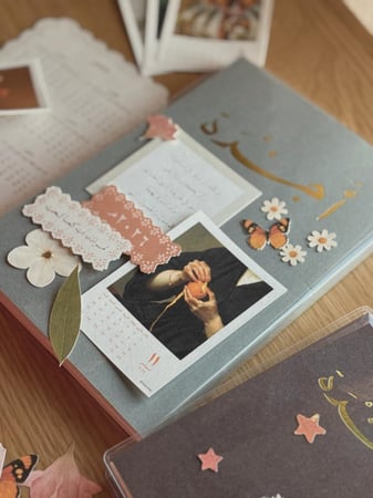 أجندة 2026 صغيرة غير مؤرخة