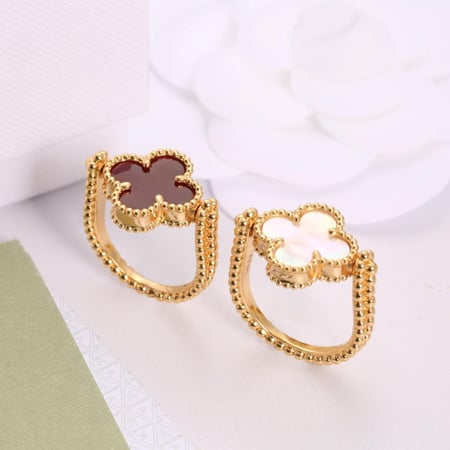 خاتم فان كليف فينتاج ألامبرا وجهين الأكثر طلباً