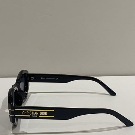 نظارة ديور نسائية