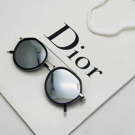 نظارة ديور فضي كامل