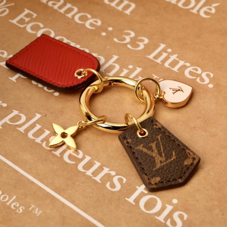 ميدالية لويس فيتون النسائية