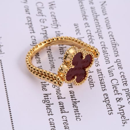 خاتم فان كليف فينتاج ألامبرا وجهين الأكثر طلباً