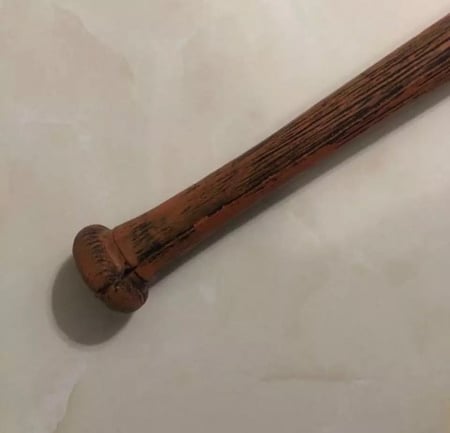 مضرب نيقن لوسيل ذا والكنق ديد | Negan