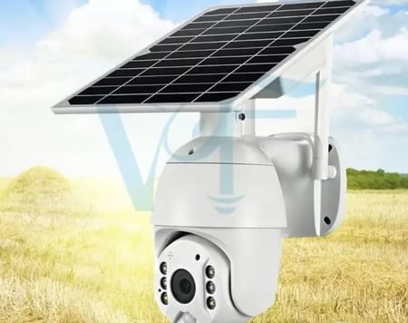 كاميرا مراقبة بالطاقة الشمسية