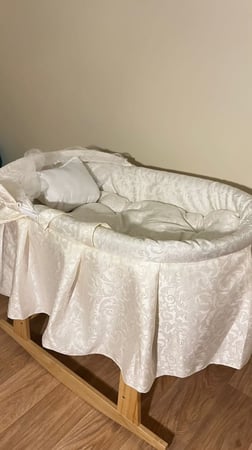 سرير اطفال حديث الولادة جاكار