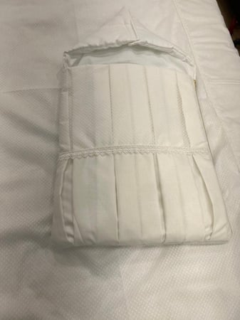 طقم مفرش نفاس قطن كتان مع سرير البيبي