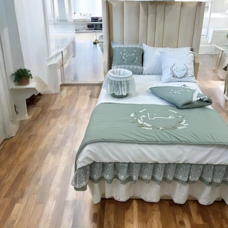 مفرش إستقبال 8 قطع شامل التطريز