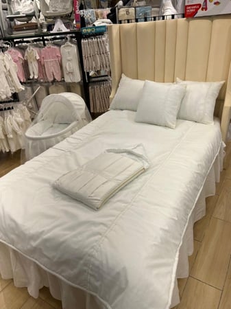 طقم مفرش نفاس قطن كتان مع سرير البيبي