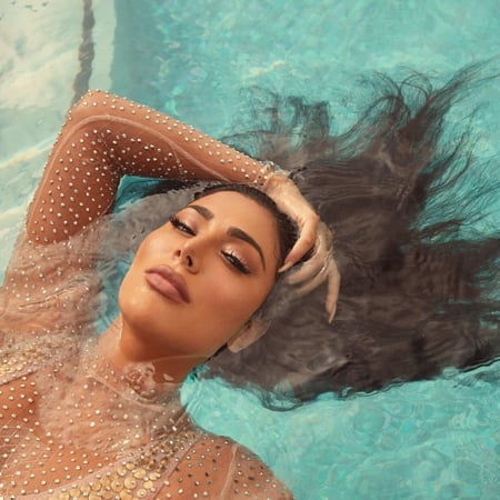 هدى بيوتي, بخاخ تثبيت المكياج, مرطب للوجه, للعناية بالوجه, منعم للوجه