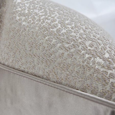 غطاء وساده بيج