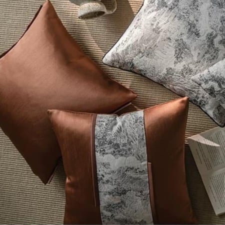 غطاء خداديه بني بلمسه فنية