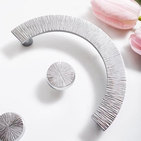 مقبض دولاب نصف دائره فضي